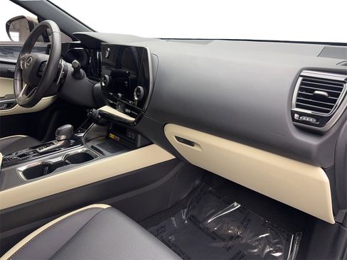 Used 2024 Lexus NX 250 FWD w/ Premium Package image 52