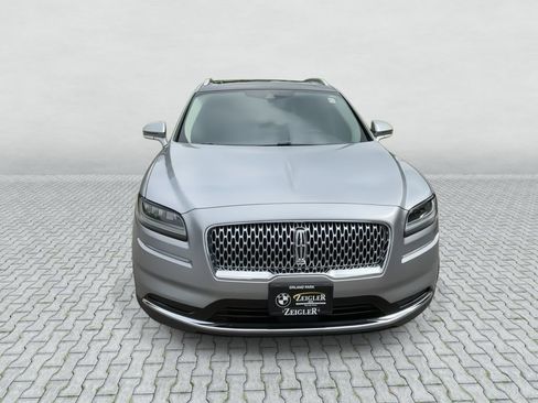 Used 2021 Lincoln Nautilus Reserve w/ Cargo Utility Package AWD/4WD image 3