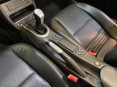Used 2004 Porsche 911 Carrera RWD image 20