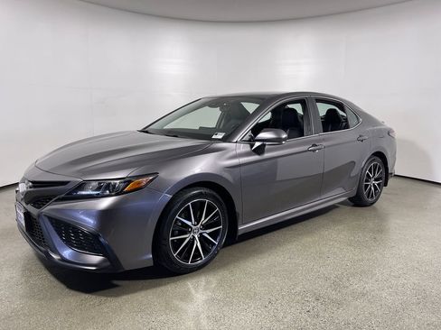 Certified 2023 Toyota Camry SE w/ Convenience Package FWD image 7