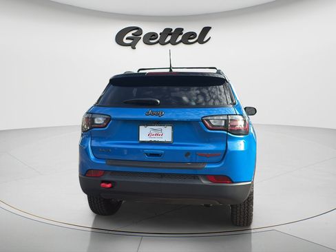 Used 2023 Jeep Compass Trailhawk w/ Trailhawk Elite Group AWD/4WD image 6