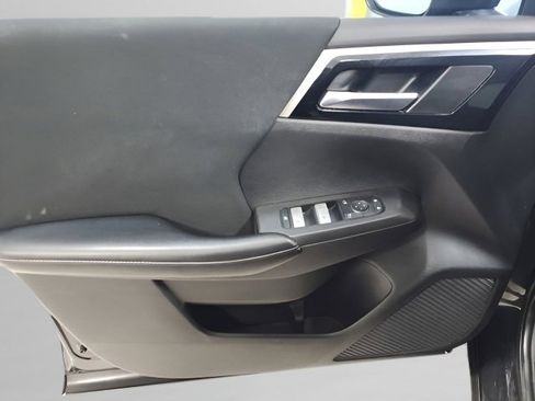 Used 2022 Mitsubishi Outlander ES image 19