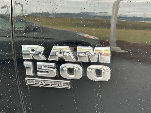 Used 2024 RAM 1500 Classic SLT image 29