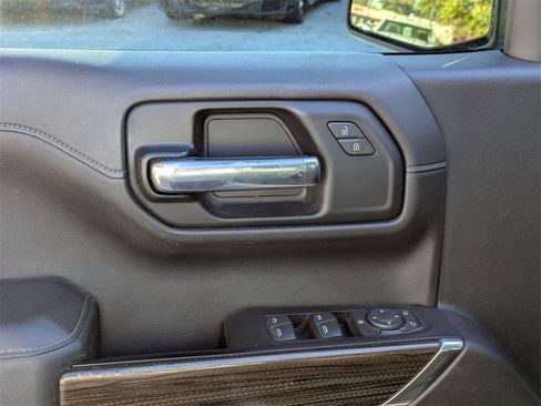 Used 2019 Chevrolet Silverado 1500 RST image 12