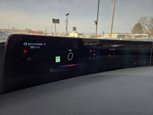 Used 2025 Lincoln Navigator L Reserve image 19