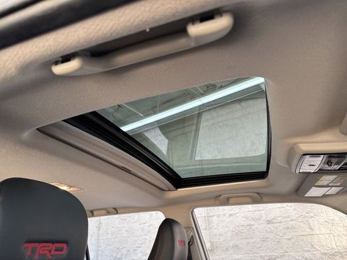 Certified 2022 Toyota 4Runner TRD Off-Road Premium image 52