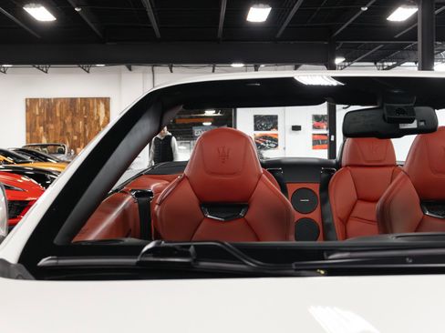 Used 2018 Maserati GranTurismo Sport image 72