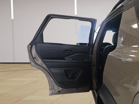 Used 2023 Nissan Pathfinder Rock Creek AWD/4WD image 22
