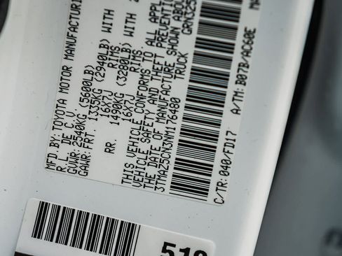 Certified 2022 Toyota Tacoma TRD Off-Road w/ Technology Package image 33