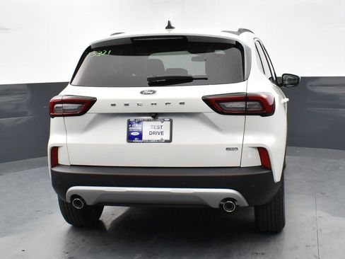 New 2025 Ford Escape SE image 7