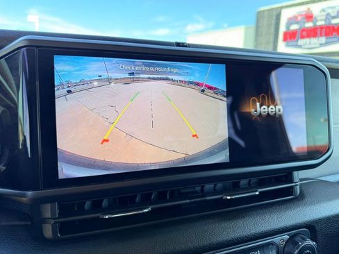 Used 2024 Jeep Wrangler Sport S image 29