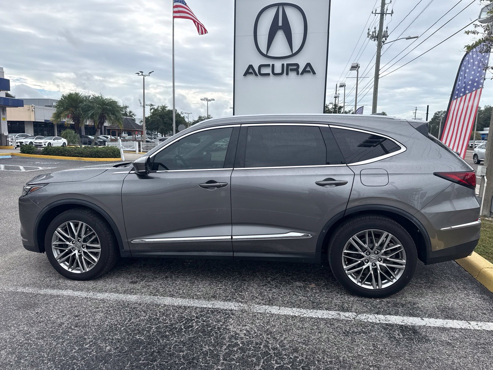 Used 2023 Acura MDX w/ Advance Package AWD/4WD image 8