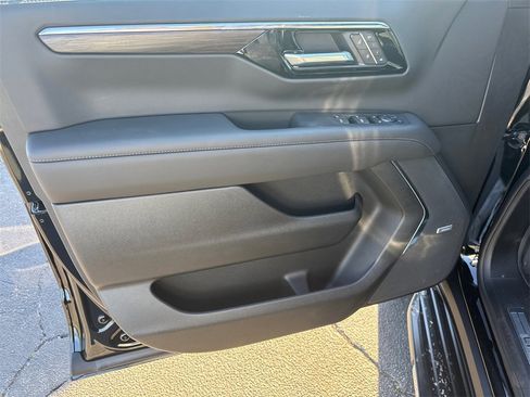 New 2026 Chevrolet Suburban LT w/ Comfort Package image 11