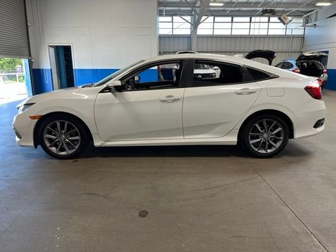 Used 2019 Honda Civic EX image 6