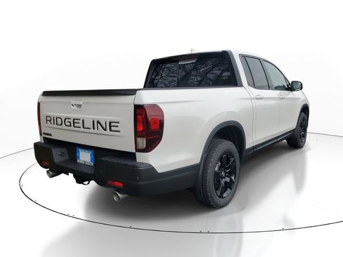 New 2026 Honda Ridgeline Black Edition image 6