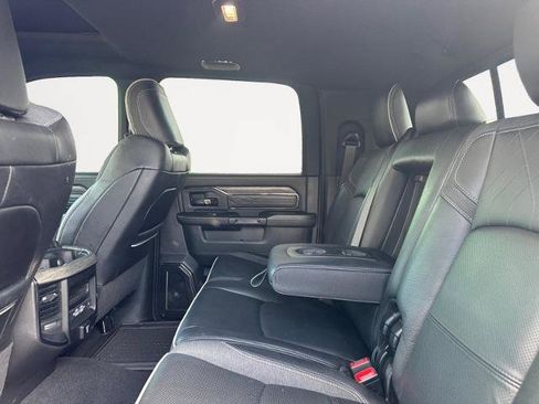 Used 2025 RAM 2500 Limited AWD/4WD image 13