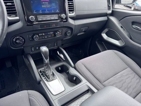 Used 2022 Nissan Frontier SV AWD/4WD image 29