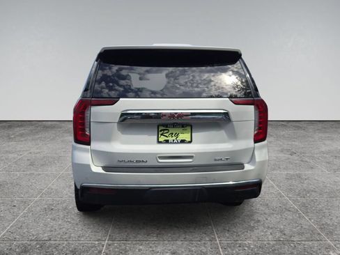 Used 2024 GMC Yukon XL SLT w/ SLT Luxury Package AWD/4WD image 7