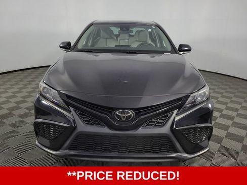 Used 2023 Toyota Camry SE FWD image 2