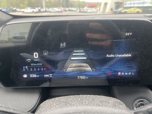 Used 2025 Chevrolet Equinox LT w/ Safety and Technology Package AWD/4WD image 12