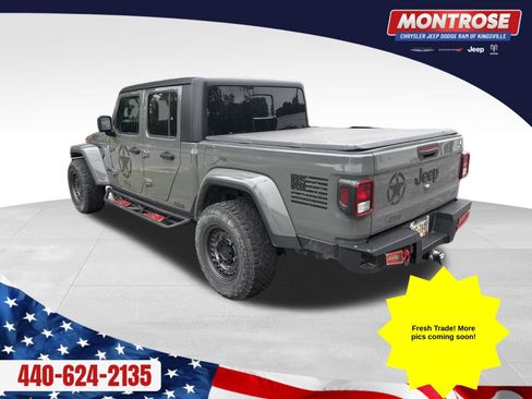 Used 2021 Jeep Gladiator Sport AWD/4WD image 2