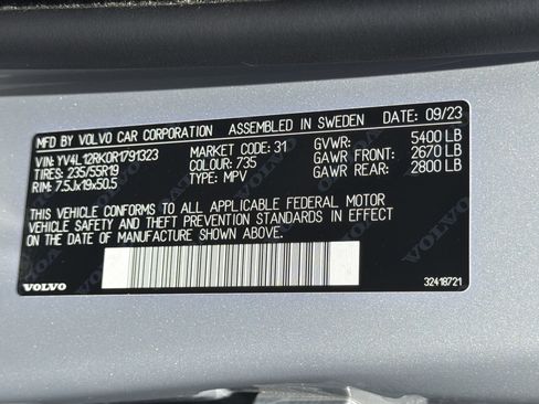 Certified 2024 Volvo XC60 B5 Core w/ Protection Package Premier AWD/4WD image 37