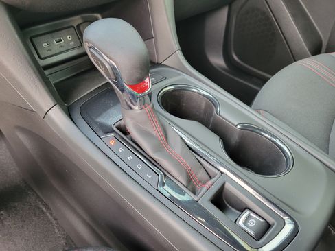 Certified 2023 Chevrolet Equinox RS w/ LPO, Cargo Package image 22