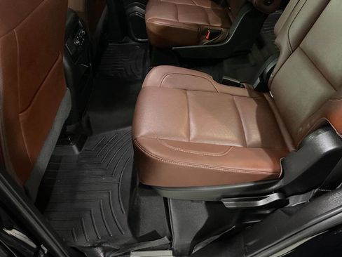 Used 2019 Chevrolet Tahoe Premier w/ Premier Plus Edition image 21