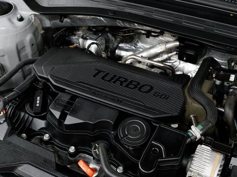 Used 2023 Kia K5 GT-Line w/ GT-Line Premium Package image 4