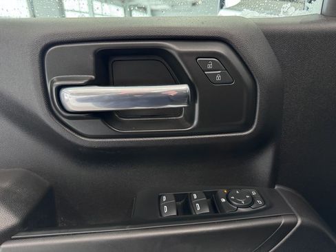 Certified 2024 Chevrolet Silverado 1500 Custom image 21