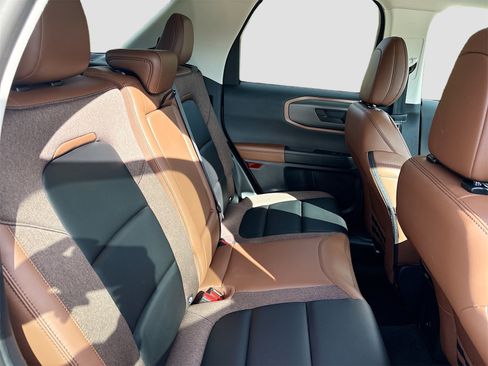 Used 2025 Ford Bronco Sport Outer Banks w/ Outer Banks Tech Package+ image 27