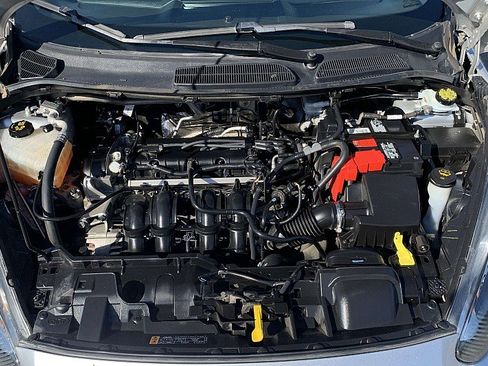 Used 2019 Ford Fiesta SE image 12