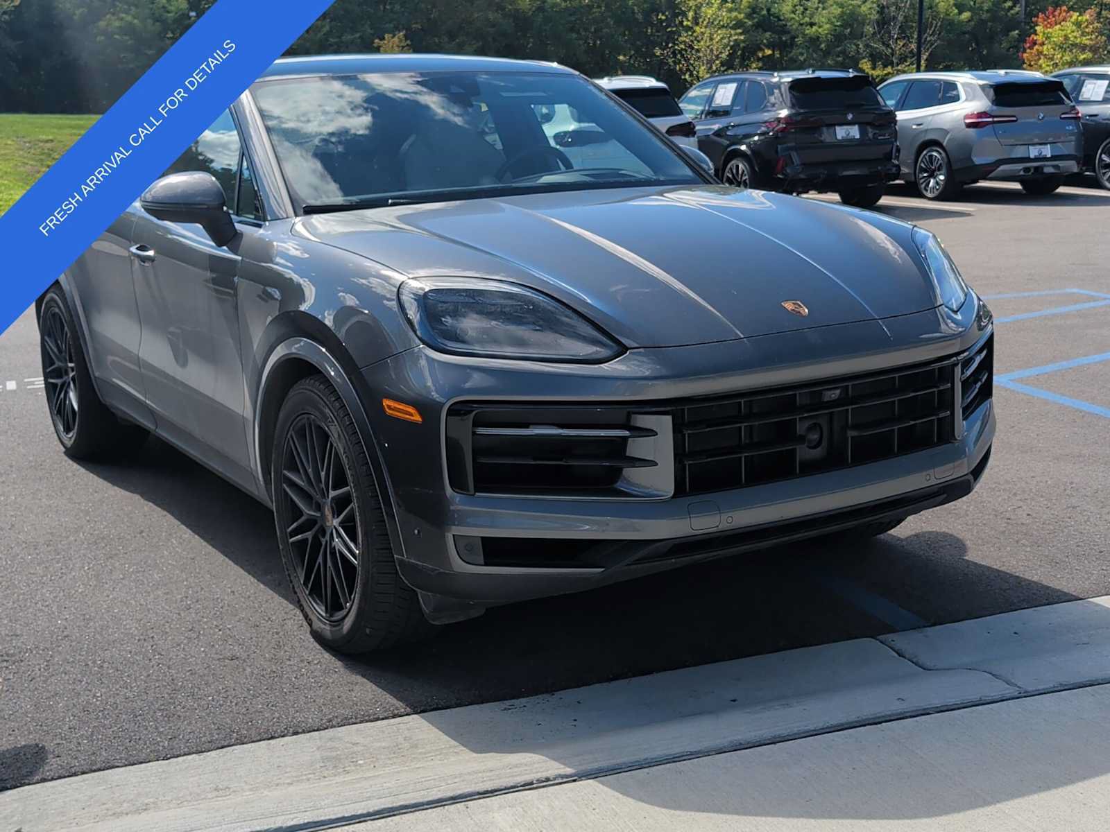 Used 2025 Porsche Cayenne Coupe AWD/4WD image 8