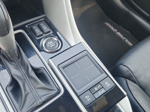 Used 2020 Mitsubishi Eclipse Cross SEL AWD/4WD image 26