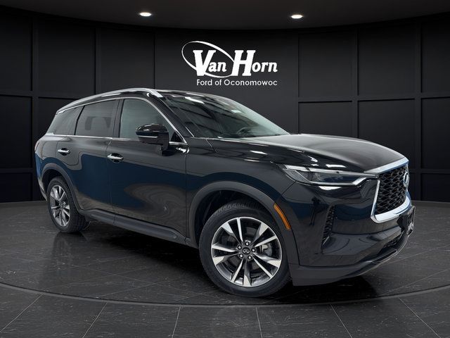 Used 2023 INFINITI QX60 Luxe AWD/4WD image 1