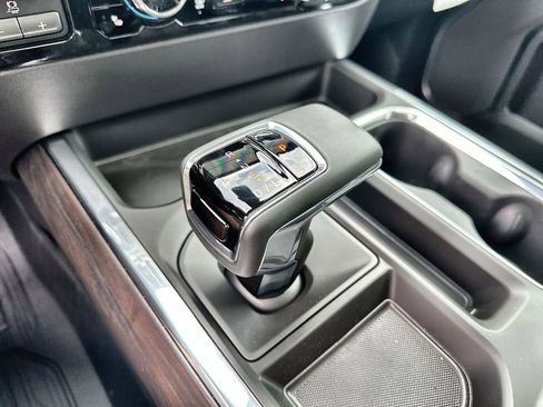 New 2026 GMC Sierra 1500 SLT image 26