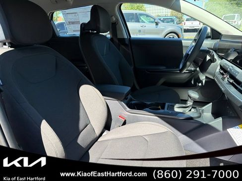 New 2026 Kia K4 FWD image 11
