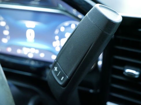 Used 2024 Chevrolet Silverado 1500 LT image 25