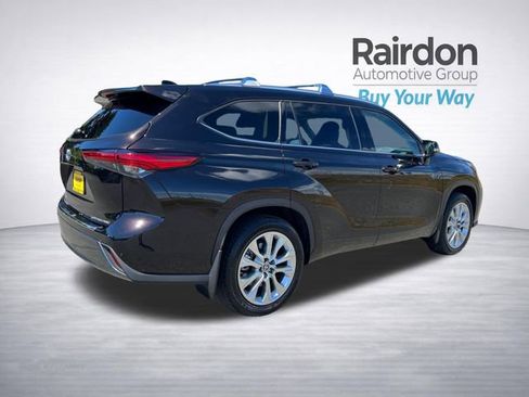 Used 2021 Toyota Highlander Limited AWD/4WD image 7