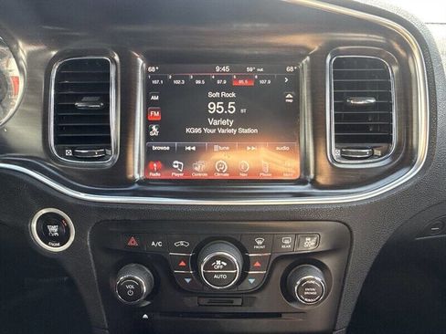Used 2014 Dodge Charger SXT RWD image 30