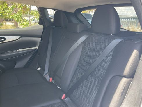 Used 2021 Nissan Rogue Sport S FWD image 11
