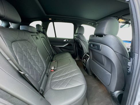Used 2023 BMW X5 xDrive40i image 19