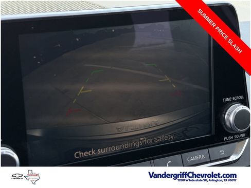 Used 2025 Nissan Altima 2.5 SR FWD image 17