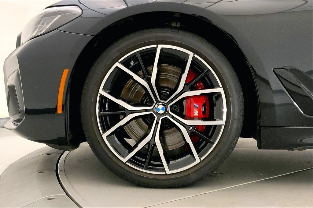 Used 2022 BMW 540i xDrive w/ M Sport Package AWD/4WD image 8