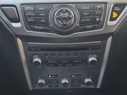 Used 2019 Nissan Pathfinder SL FWD image 21