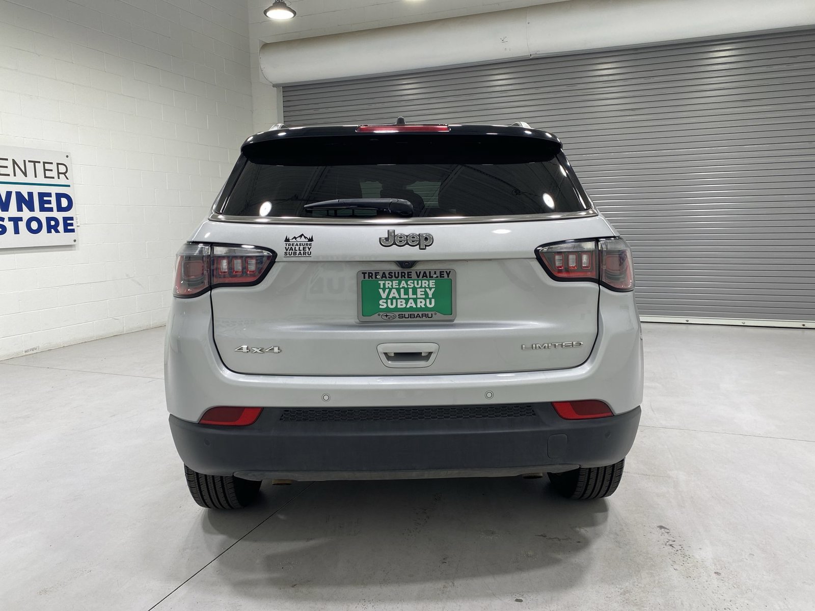 Used 2025 Jeep Compass Limited AWD/4WD image 7