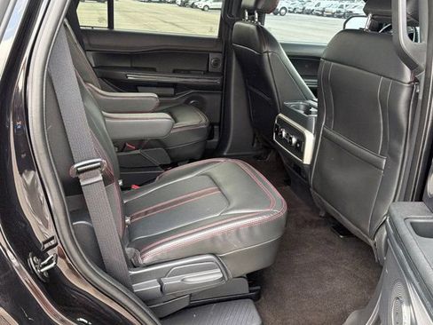 Used 2022 Ford Expedition Limited AWD/4WD image 18