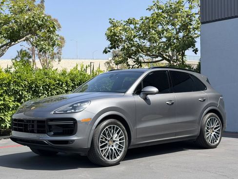 Used 2021 Porsche Cayenne Turbo AWD/4WD image 6