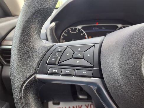 Used 2025 Nissan Altima 2.5 SV FWD image 22