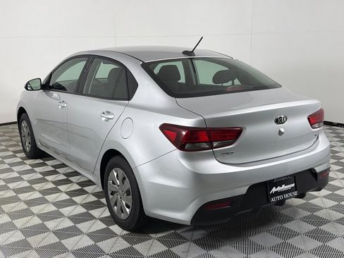 Used 2019 Kia Rio S image 5